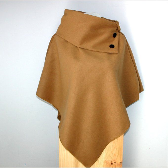 Poncho cape camel