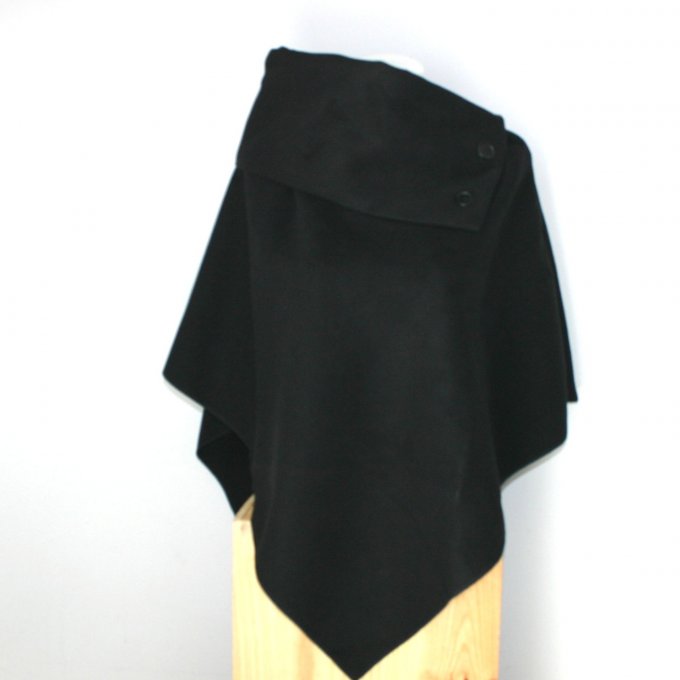 Poncho cape noir